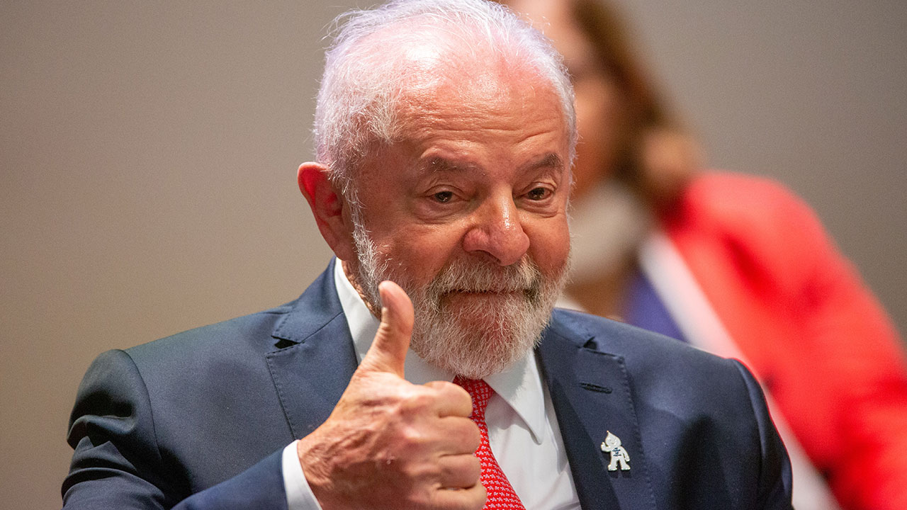 Governo Lula Gasta R 114 Mil Na Compra De Tapete Fato 360