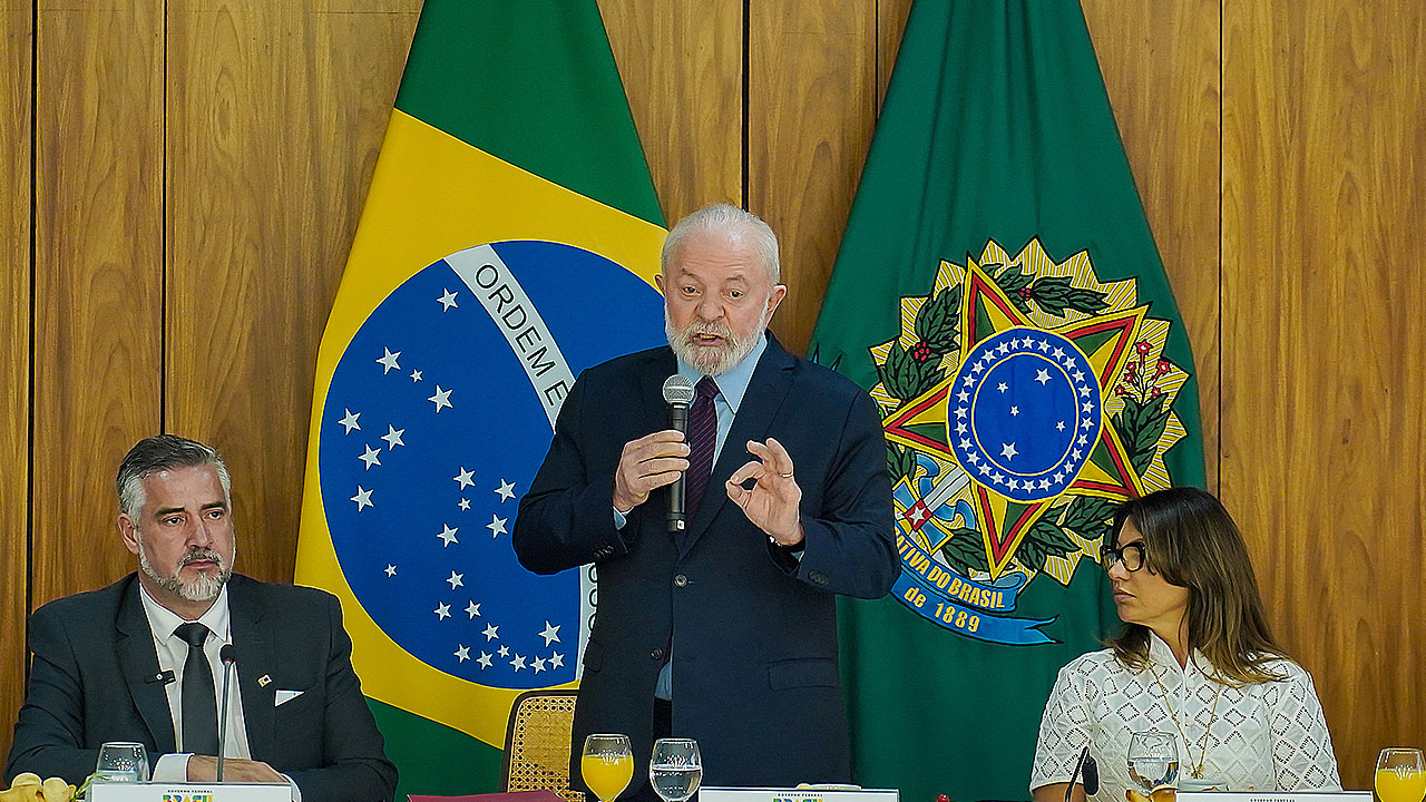 Lula diz que as pessoas deixam de votar no PT quando elevaram um milímetro  o padrão de vida delas, de aprendizado - Fato 360