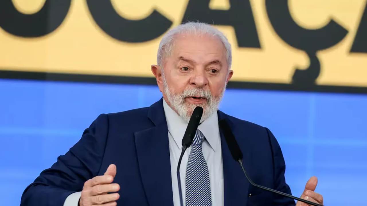Presidente Lula assina decretos do 13º do INSS e Minha Casa, Minha Vida em Brasília, 2025